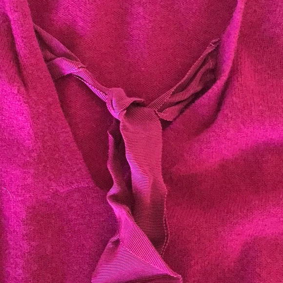 TRINA TURK MAGENTA LONG SLEEVE CASHMERE WOOL SWEATER LARGE - Picture 11 of 12